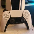 Возьмите Аренда игровых приставок Sony PlayStation 4 напрокат (Фото 1) в Москве