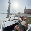 Возьмите Прогулочный 4-х местный катер( без прав) напрокат (Фото 2) в Москве