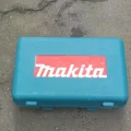 Возьмите Перфоратор с пылесосом Makita HR2432 напрокат (Фото 3) в Санкт-Петербурге