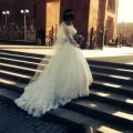 Возьмите Пышное свадебное платье  со шлейфом напрокат (Фото 2) в Москве