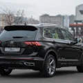 Возьмите Volkswagen Tiguan R-line напрокат (Фото 5) в Москве