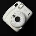 Возьмите Фотоаппарат Instax mini 11 напрокат (Фото 1) в Санкт-Петербурге
