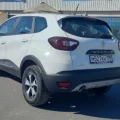 Возьмите Автомобиль Renault Kaptur напрокат (Фото 3) в Санкт-Петербурге
