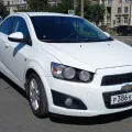 Возьмите Автомобиль Chevrolet Aveo напрокат (Фото 1) в Санкт-Петербурге