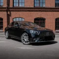 Возьмите Автомобиль Mercedes-Benz E-class e200 4 matic напрокат (Фото 1) в Санкт-Петербурге