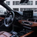 Возьмите Автомобиль Audi A5 Cabrio напрокат (Фото 2) в Санкт-Петербурге