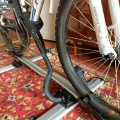 Возьмите велосипедный багажник Thule ProRide 598 напрокат (Фото 7) в Москве