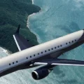 Возьмите Embraer Lineage 1000 напрокат (Фото 1) в Москве