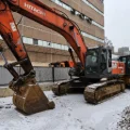 Возьмите Гусеничный экскаватор Hitachi ZX240H напрокат (Фото 1) в Москве