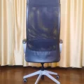 Возьмите Офисное компьютерное кресло ИКЕА Маркус напрокат (Фото 4) в Москве