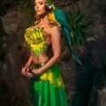 Возьмите Костюм яркого тропического эльфа с натуральными перьями напрокат (Фото 5) в Москве