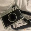 Возьмите Фотоаппарат моментальной печати Fujifilm Instax mini Evo Black напрокат (Фото 1) в Москве