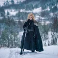 Возьмите Костюм средневековой северной королевы воительницы дом Старков игра престолов Сноу напрокат (Фото 1) в Москве