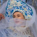 Возьмите Платье "Русская красавица Гжель" напрокат (Фото 6) в Москве