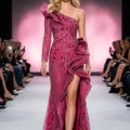 Возьмите Прокат платье ассиметричное Pink Panther напрокат (Фото 2) в Москве