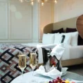 Возьмите Crown Hotel отель в Санкт-Петербурге  напрокат (Фото 2) в Санкт-Петербурге