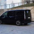 Возьмите Hyundai Staria напрокат (Фото 2) в Москве