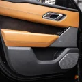 Возьмите Range Rover Velar  напрокат (Фото 6) в Москве