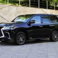 Возьмите Lexus LX 450d напрокат (Фото 1) в Москве