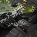 Возьмите Mazda 3 напрокат (Фото 3) в Москве
