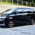 Возьмите Toyota Alphard напрокат (Фото 1) в Москве