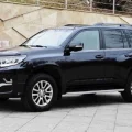 Возьмите Toyota Land Cruiser Prado напрокат (Фото 1) в Москве