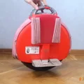 Возьмите Моноколесо AirWheel X3 красный напрокат (Фото 4) в Санкт-Петербурге