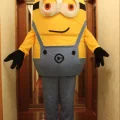 Возьмите миньон ростовая кукла напрокат (Фото 2) в Москве
