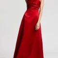 Возьмите Платье Aidan Mattox Red satin evening gown Размер 42 напрокат (Фото 1) в Москве
