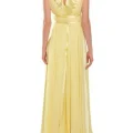 Возьмите Платье Marc Bouwer Pale Lime Silk Gown Размер 40 напрокат (Фото 1) в Москве