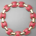 Возьмите Колье ADIA KIBUR H-Shape Necklace Coral напрокат (Фото 1) в Москве