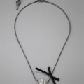 Возьмите Колье Betsey Johnson Pave Ball and Bow Charm Necklace напрокат (Фото 2) в Москве