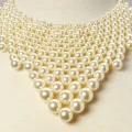 Возьмите Колье Rj Graziano Faux Pearl Necklace напрокат (Фото 1) в Москве