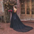 Возьмите Черное платье со шлейфом напрокат (Фото 1) в Москве