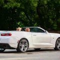 Возьмите Chevrolet Camaro cabrio напрокат (Фото 2) в Москве