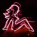 Возьмите Неоновая вывеска напрокат (Фото 1) в Москве
