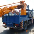 Возьмите Hino Ranger с буровой установкой AICHI напрокат (Фото 2) в Москве