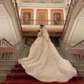 Возьмите Свадебное платье с рукавами напрокат (Фото 1) в Москве