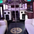 Возьмите Пати Бас Golden-Bus напрокат (Фото 3) в Москве
