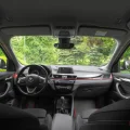Возьмите BMW X1 20d напрокат (Фото 9) в Москве