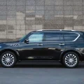 Возьмите Infiniti QX80  напрокат (Фото 1) в Москве
