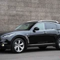 Возьмите Infiniti QX70 напрокат (Фото 2) в Москве