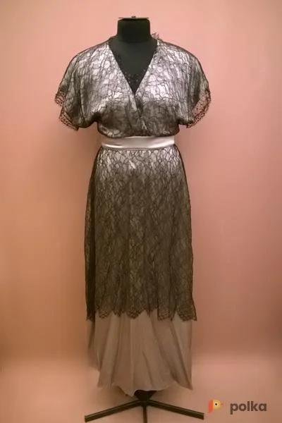 Возьмите Женское историческое платье в стиле модерн (Бежевое) напрокат (Фото 1) в Санкт-Петербурге