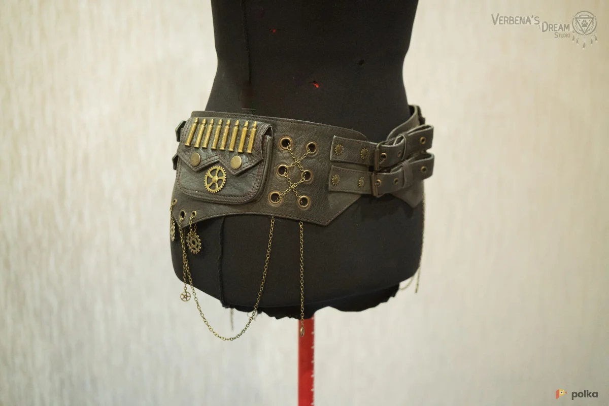 Возьмите Коричневый пояс с подсумками и фурнитурой напрокат (Фото 1) в Москве