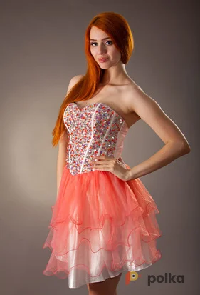 Возьмите Коктейльное платье с открытыми плечами и с пышной юбкой американского бренда Night Way. напрокат (Фото 1) в Москве