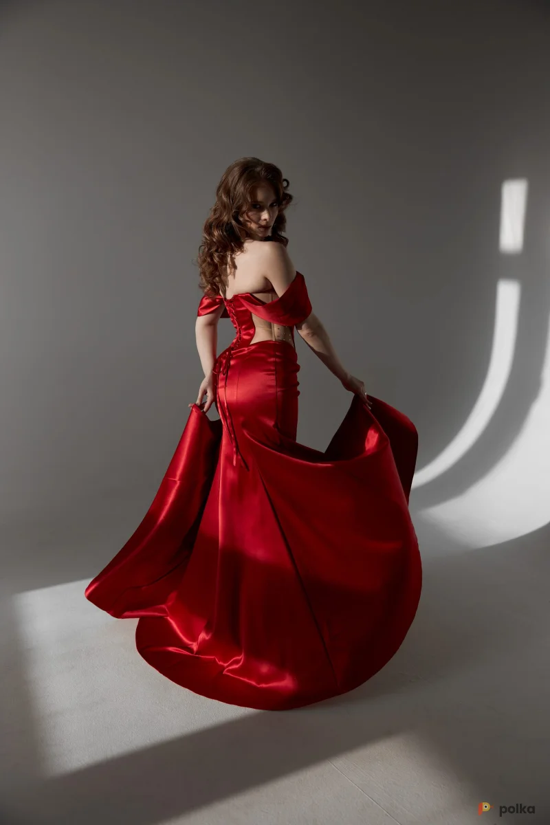 Возьмите Платье вечернее Анна красное напрокат (Фото 1) В Туле