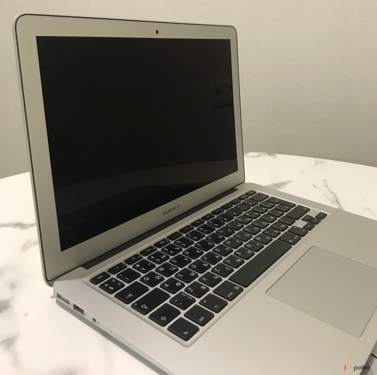 Возьмите Портативный персональный компьютер  MacBook Air 13" напрокат (Фото 1) в Москве