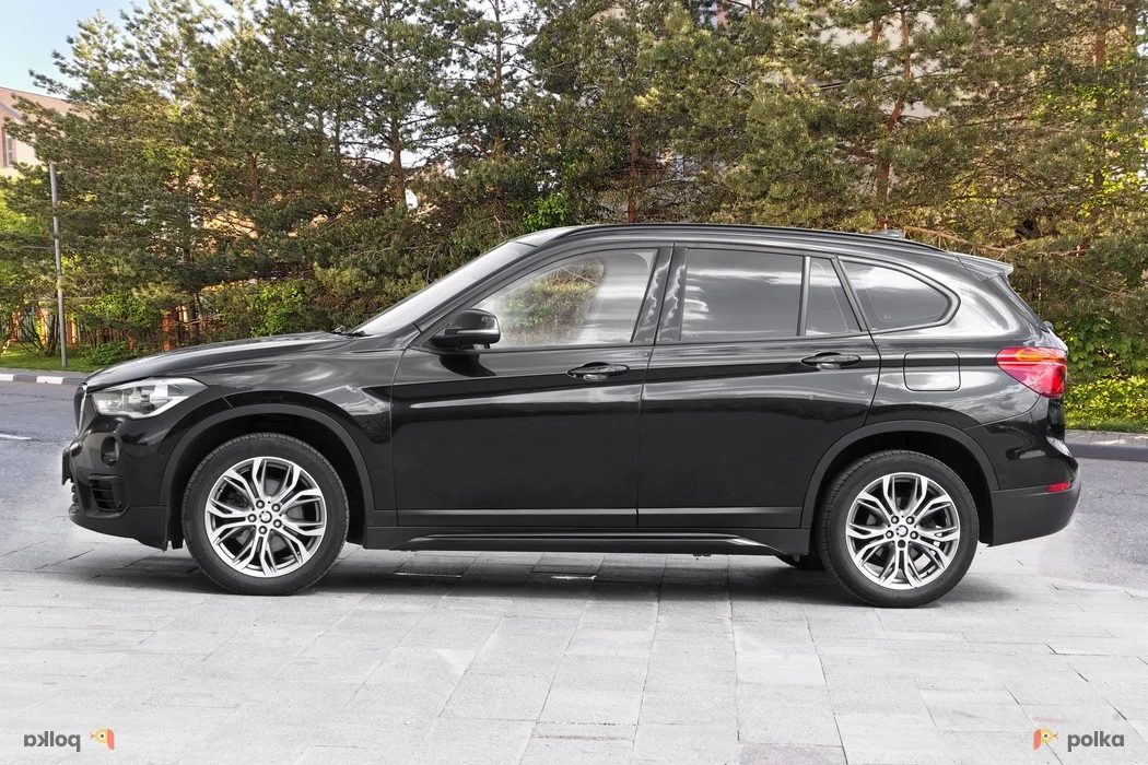 Возьмите BMW X1 20d напрокат (Фото 1) в Москве