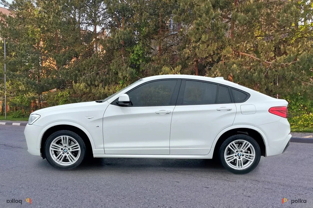 Возьмите BMW X4 I (F26) 20d M-Sport Package 4×4 напрокат (Фото 1) в Москве