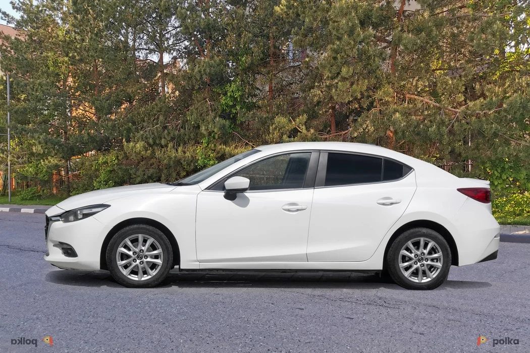 Возьмите Mazda 3 АКПП напрокат (Фото 1) в Москве